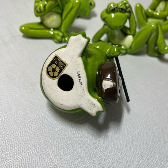 Vintage 80’s Norcrest Frogs Figurine Decor. Ceramic. Fun. Goofy. Collectible. - Picture 7 of 9
